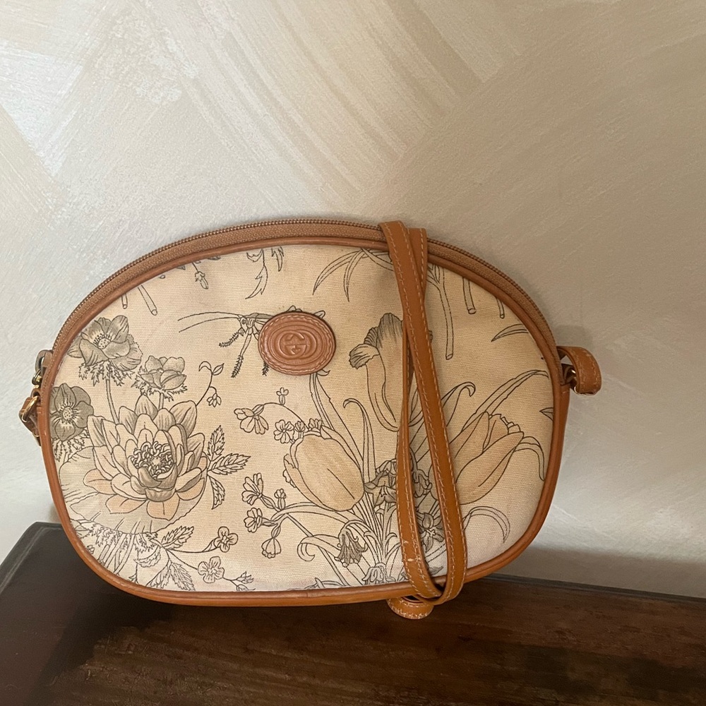 Vintage Gucci Floral & Dragonfly Tan Crossbody bag - Picture 14 of 17